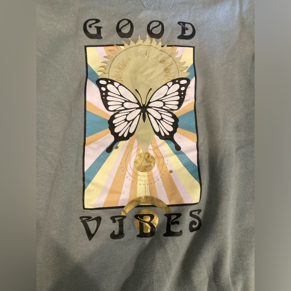 💰5/$10 Good vibes sage green sweatshirt - Picture 2 of 6
